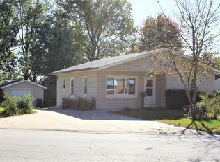 200 Columbia Ave, Waterloo, IL 62298