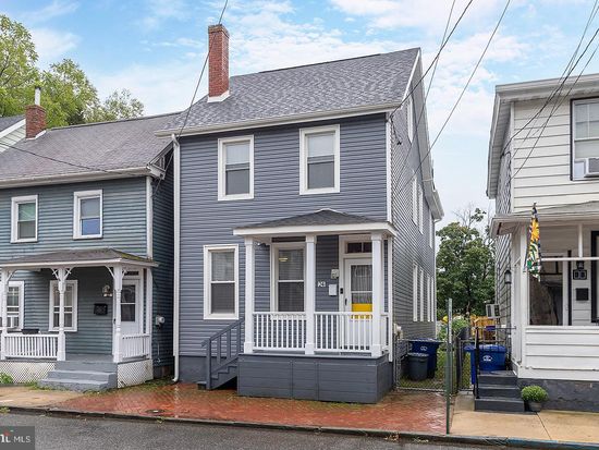 24 Budd St, Mount Holly, NJ 08060