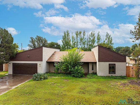 2nd image of 712 Mission Arch Dr