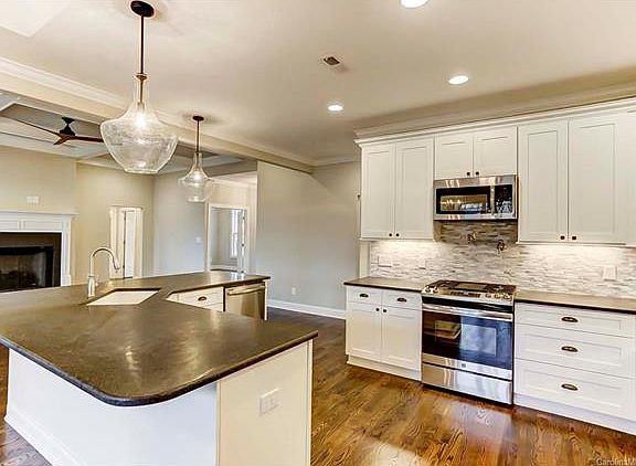 5th image of 2026 Welborn St