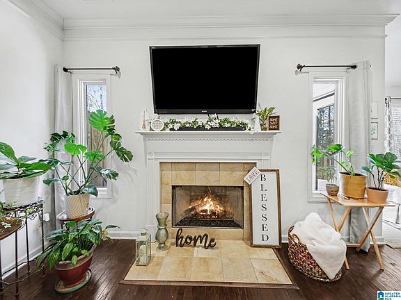 3rd image of 24107 Portobello Rd