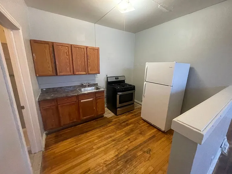 828 W Windlake Ave (8 unit) — Photo 4