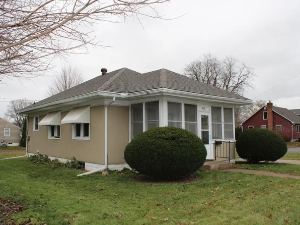 453 Maceman St, Winona, MN 55987