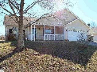 519 Climbing Rose Ct, Fountain Inn, SC 29644