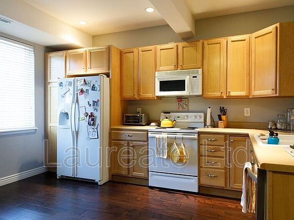 2nd image of 2767 W Riverwalk Cir Unit I