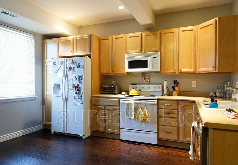 2767 W Riverwalk Cir #I — Photo 2