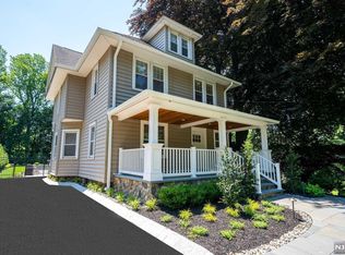 228 Miller Rd, Mahwah, NJ 07430