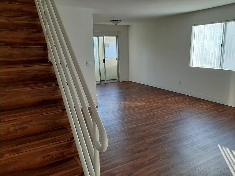 Edgemont Apartments — Photo 17