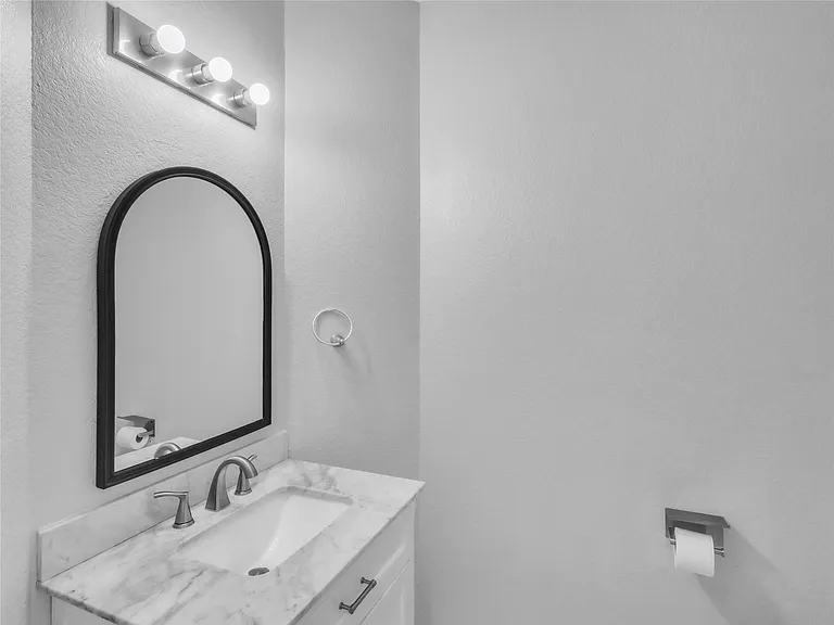 15834 Mountain Mist Trl — Photo 10