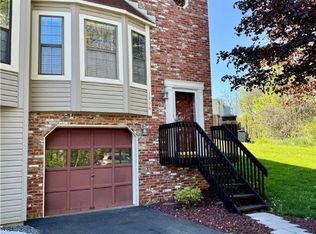 1906 Timber Trl, Imperial, PA 15126