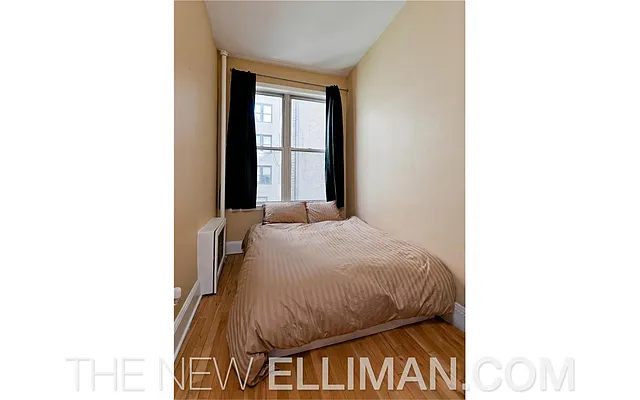 Rented by Douglas Elliman | media 35