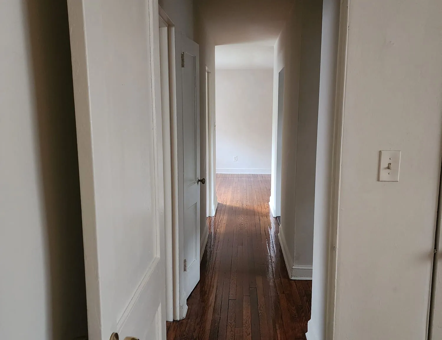 3 bed, 800 sqft, $1,695 — Photo 2