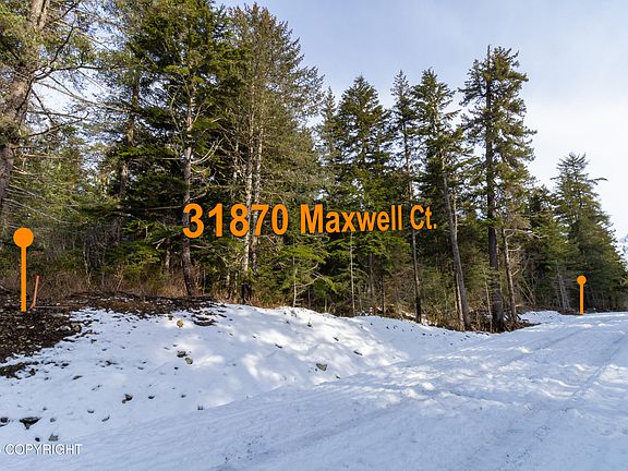 2nd image of 31870 Maxwell Ct