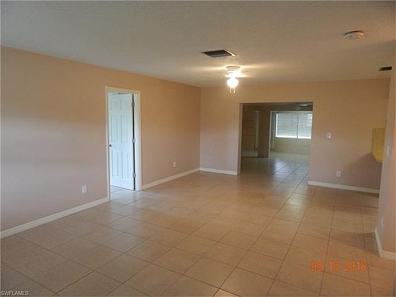 4th image of 1433 Alwynne Dr N