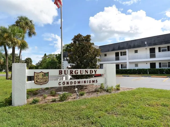 4503 3rd Street Cir W APT 467, Bradenton, FL 34207