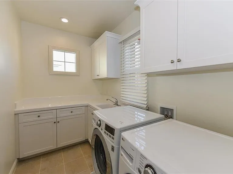 16 Torosa — Photo 16