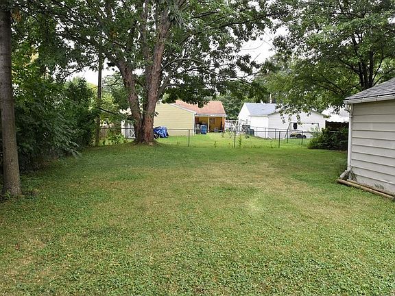 4th image of 4054 Palm Ave