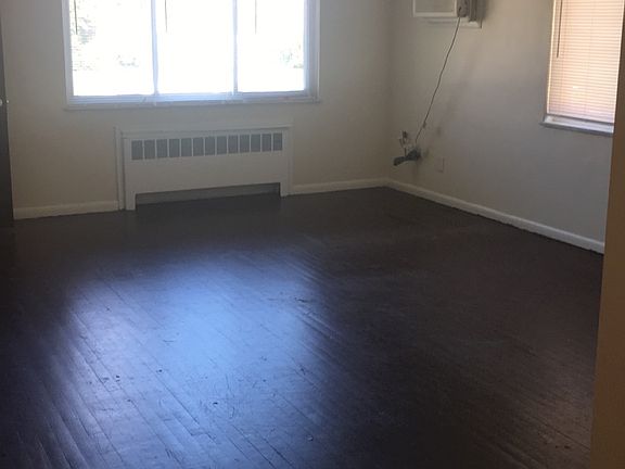 2nd image of 2449 Vera Ave APT 1
