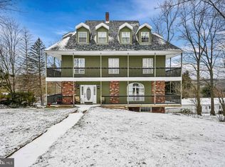 541 Pine St, Pottsville, PA 17901