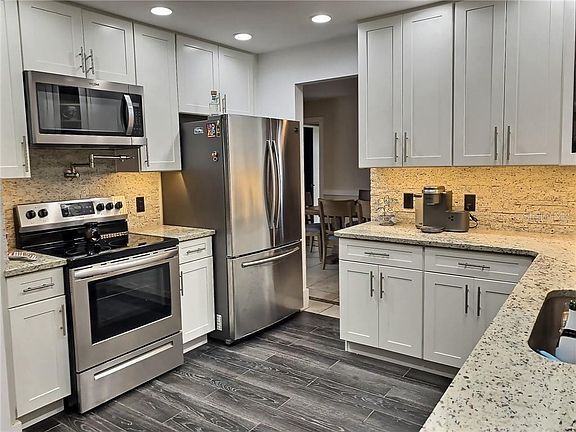 2nd image of 3079 N Covington Dr