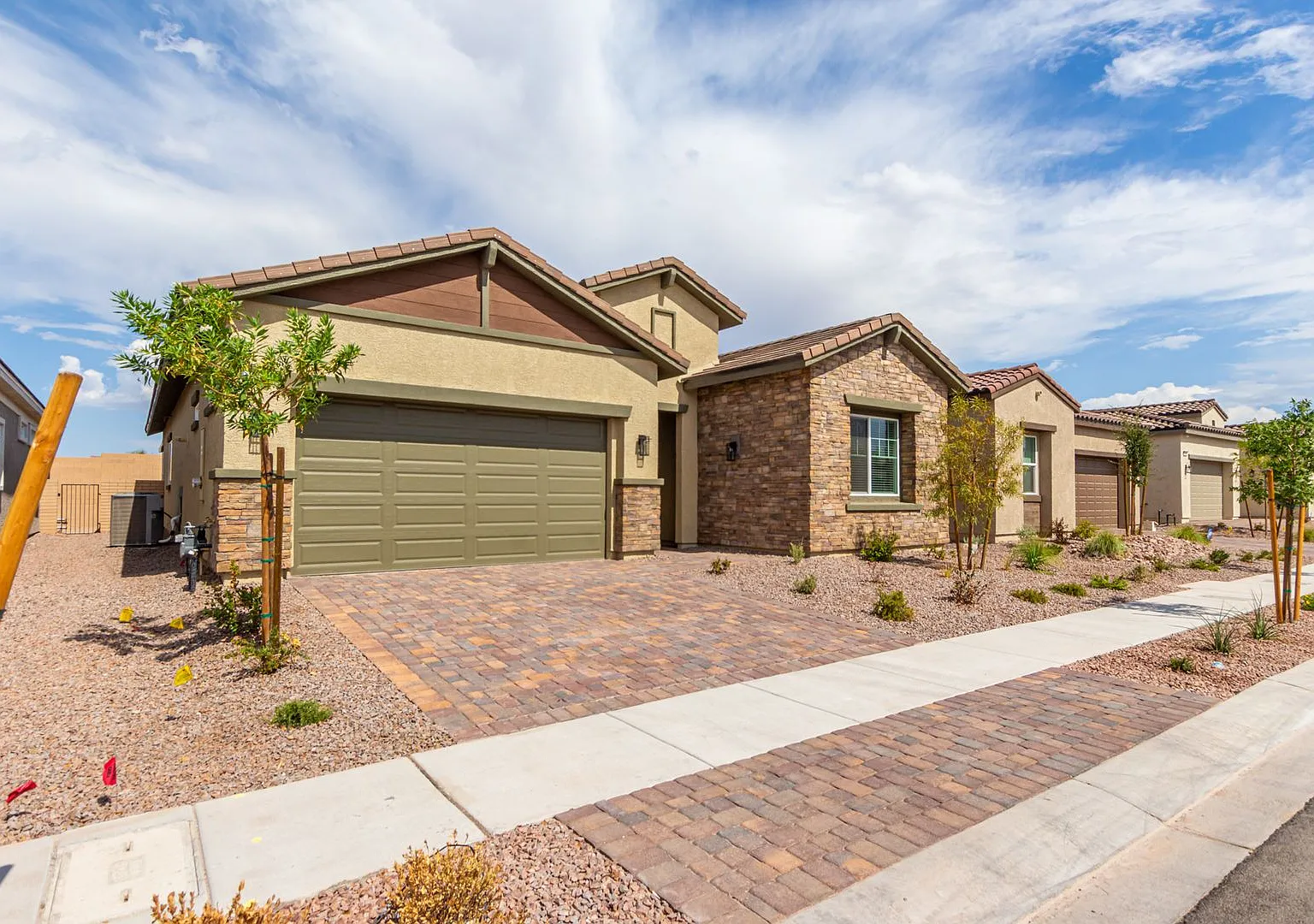 Amazing Location In Cadence! 1 Story — Photo 2