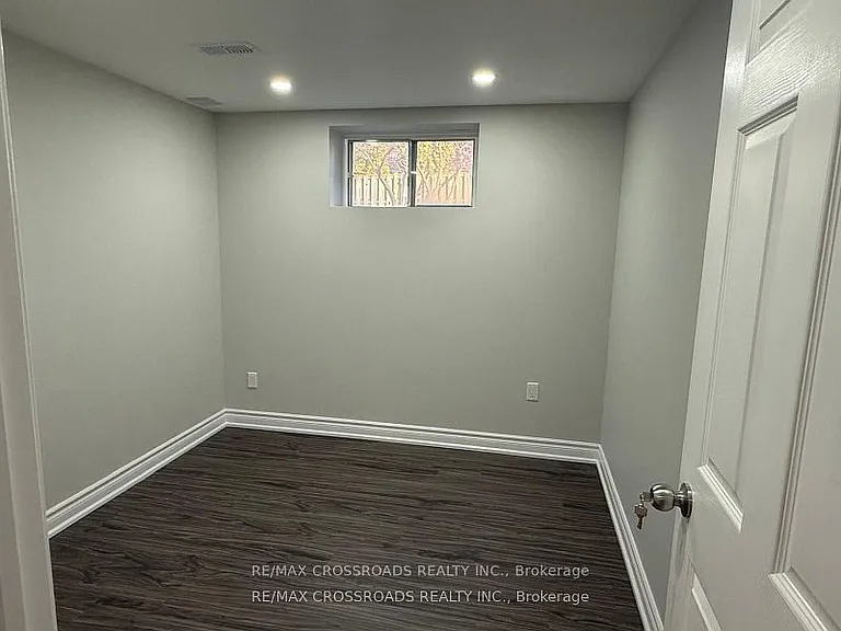 113 Confederation Dr — Photo 8