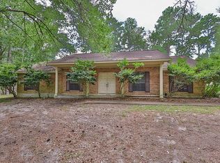 375 Forest Ln, Huntsville, TX 77340