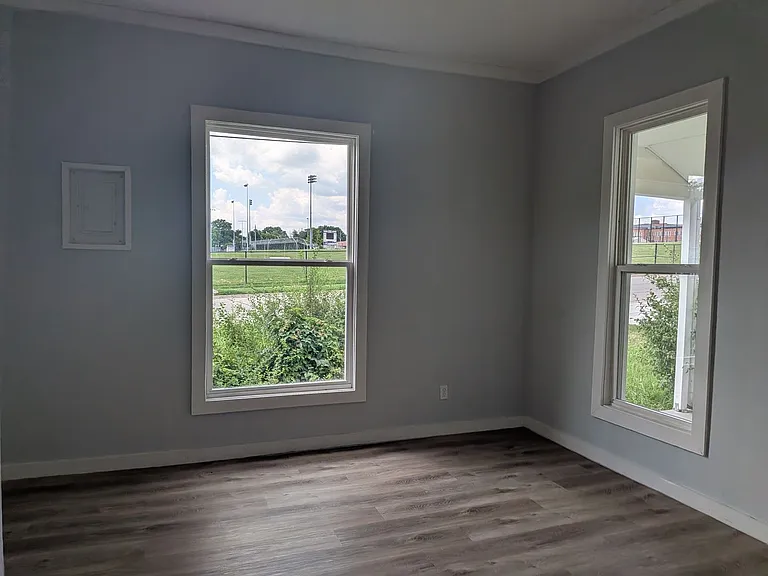 906 N 7th St — Photo 30