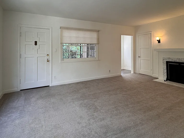 2068 Paramount Dr — Photo 6