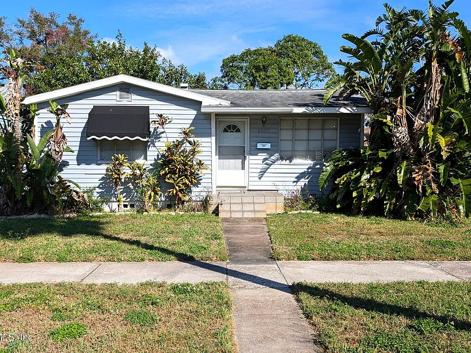 1st image of 1037 26TH Avenue N