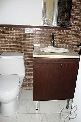 Rented by Bellmarc Realty | media 6