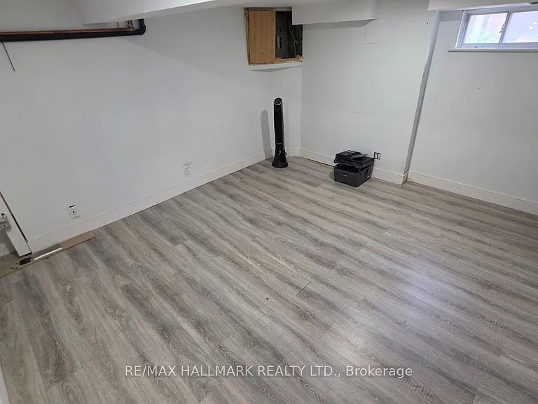 888 Krosno Blvd — Photo 25