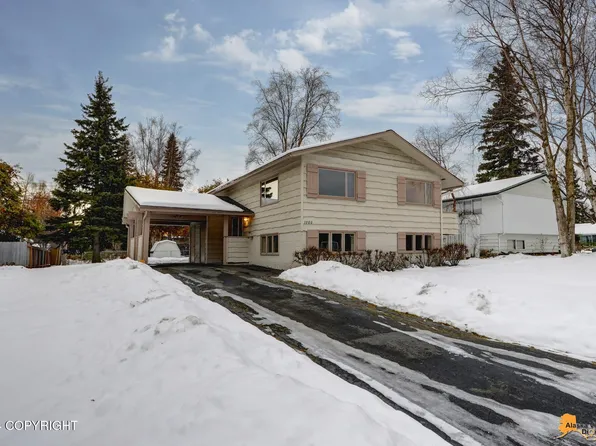 1000 Westbury Dr, Anchorage, AK 99503