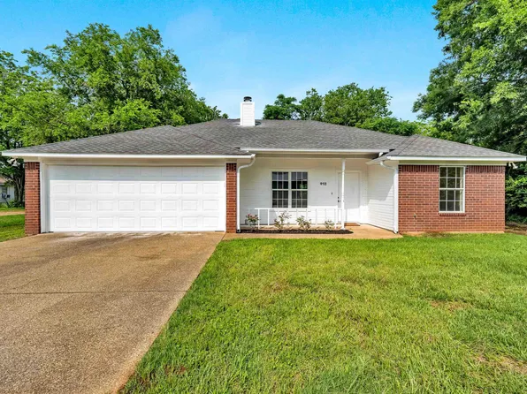 412 Sanders St, Bullard, TX 75757