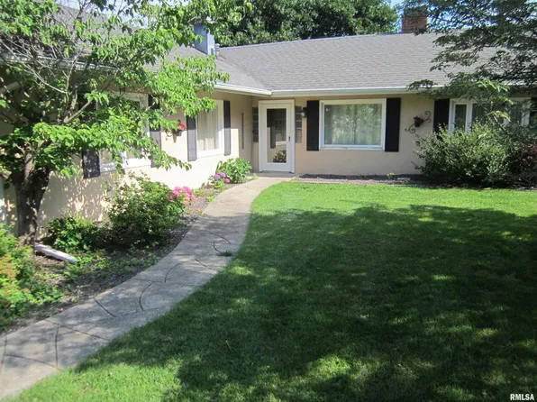 208 W Myrtle St, Mason City, IL 62664