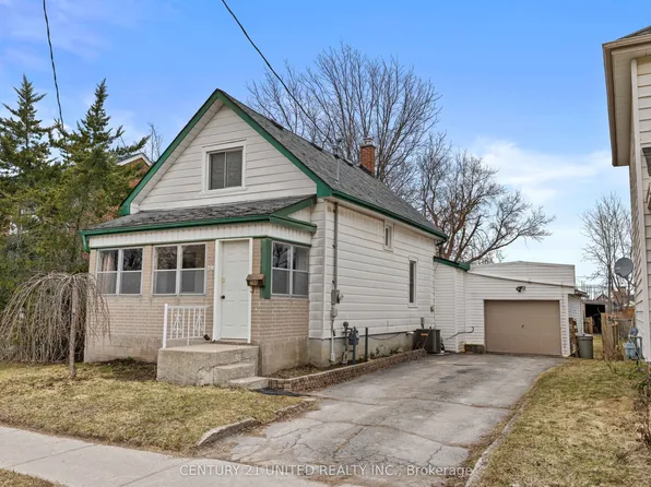 296 McGill St, Peterborough, ON K9J 1W5