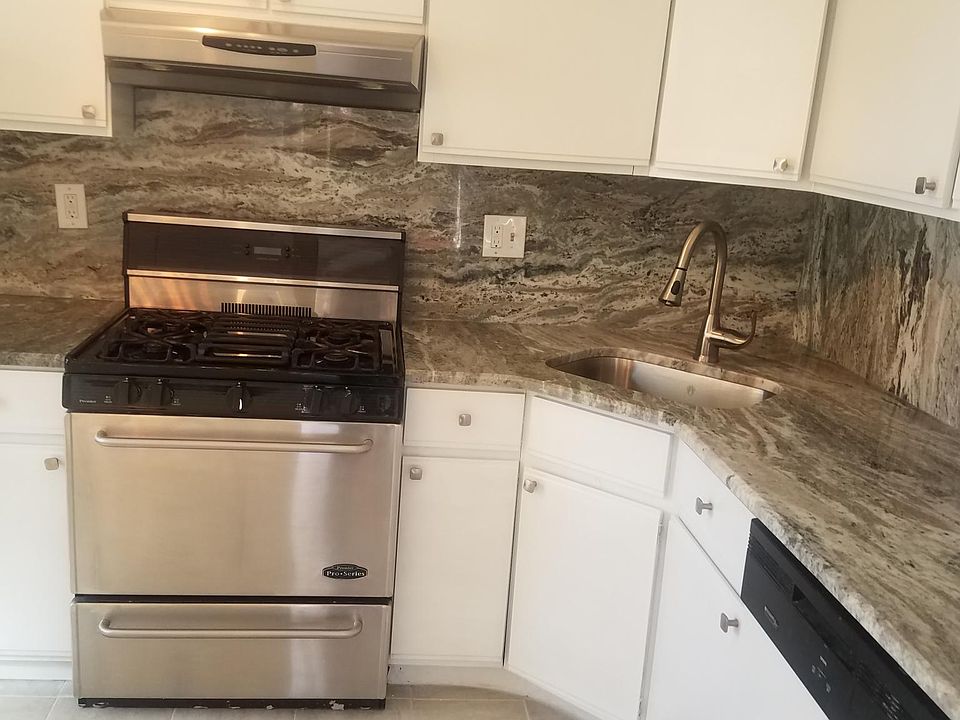 2nd image of 1282 Washington Ave
