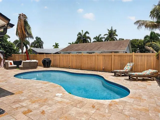 8131 NW 44th Ct — Photo 19