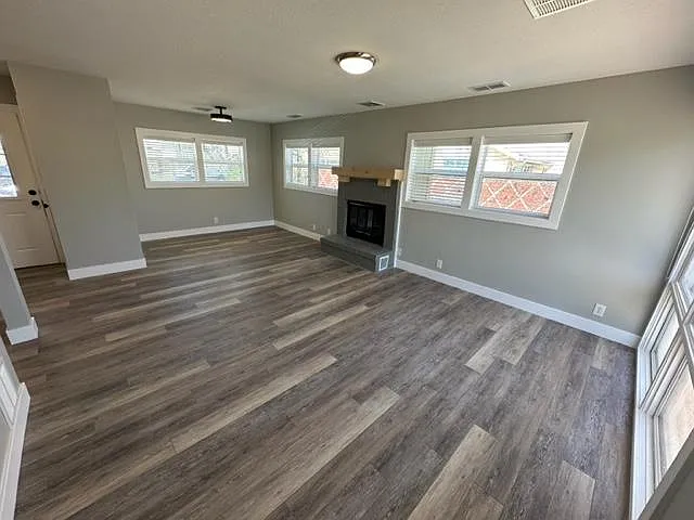1018 N Denmark Ave — Photo 8