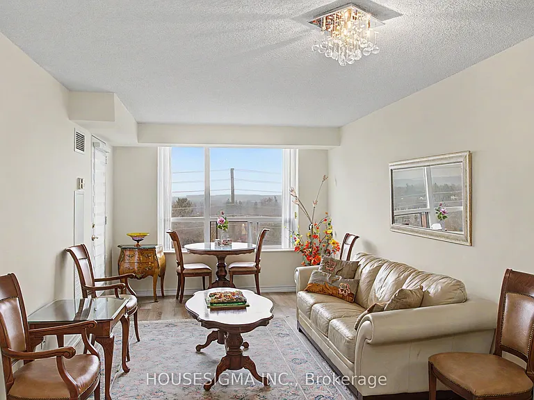 9 Northern Heights Dr #711 — Photo 4