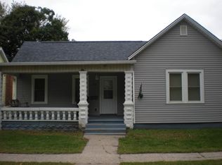 253 16th Pl, Clinton, IA 52732