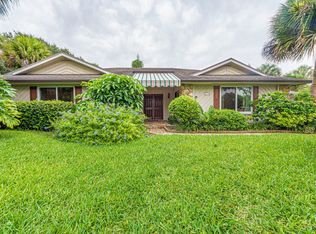 1310 Shorewinds Ln, Vero Beach, FL 32963