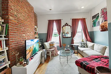909 Jefferson Avenue, #2R