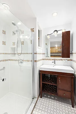 Rented by Compass | media 9