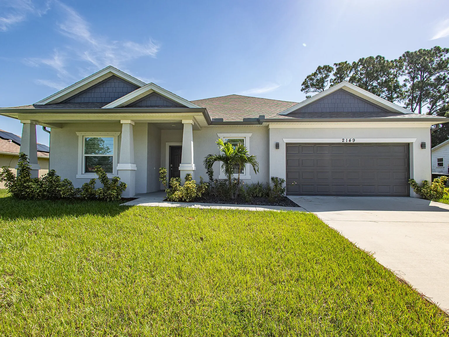 4 bed, 3.0 bath, 2572 sqft, $2,950 — Photo 1
