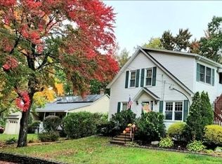 47 Stuart St, Gardner, MA 01440