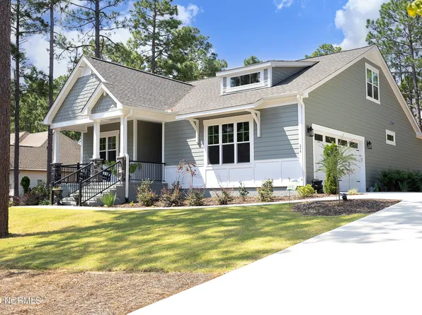 276 Longleaf Drive, West End, NC 27376
