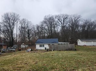 8633 N Angling Rd, Kendallville, IN 46755
