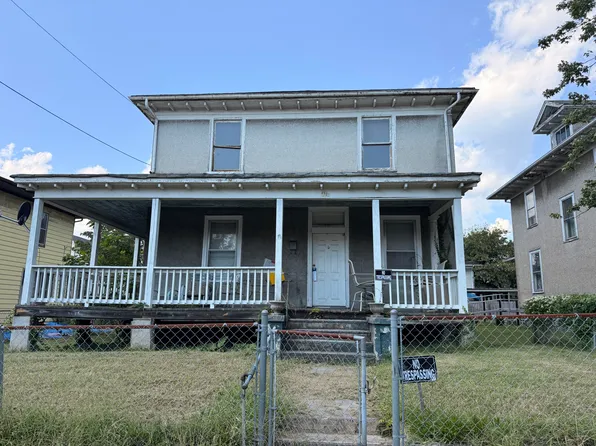 112 E Prospect St, Covington, VA 24426
