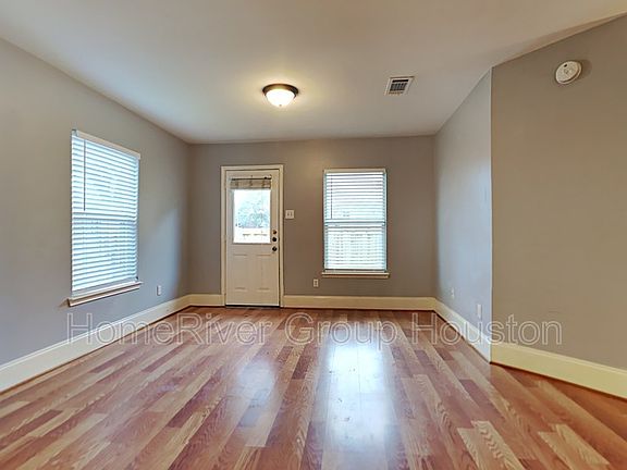 4th image of 6339 Macquarie Dr